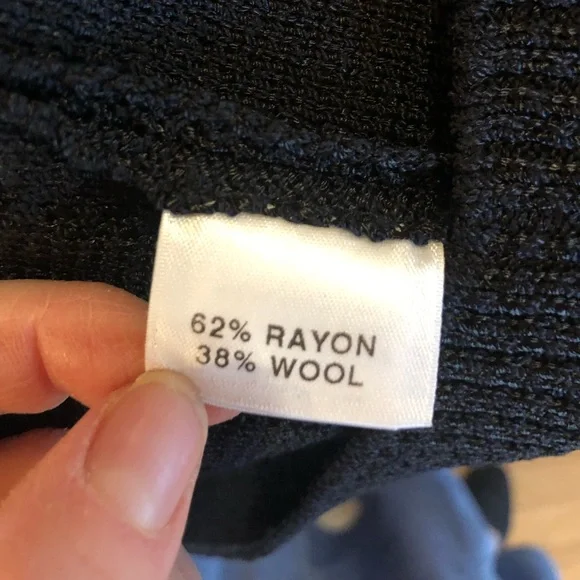 St. John Sport button down collar open knit sweater midilength shirt dre… - Picture 6 of 14